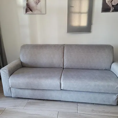 Agay A 2 Pas Des Plages *