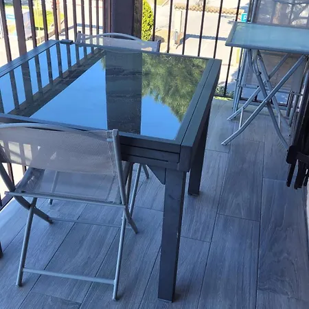 Agay A 2 Pas Des Plages 아파트
